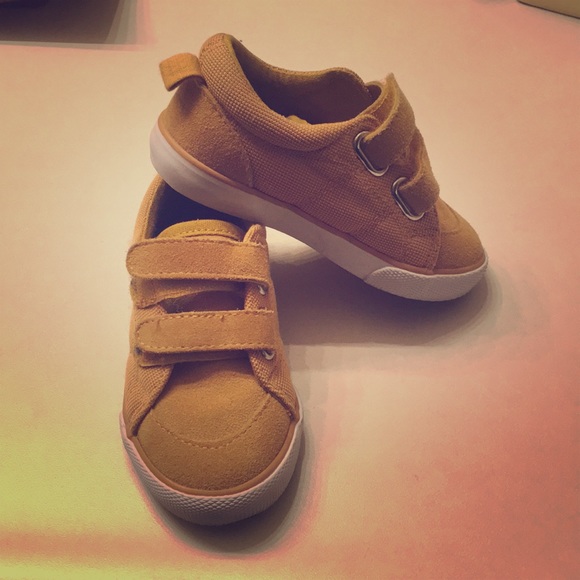 Kids shoes - Picture 1 of 2